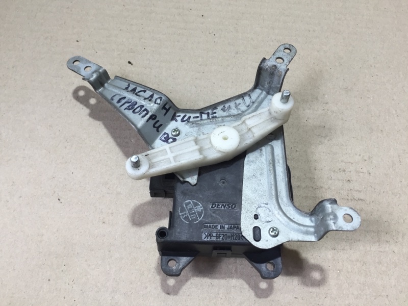 Запчасть моторчик заслонки печки LEXUS GX470 02-09 87106-35140 Б/У Моторчик заслонки печки LEXUS GX470 02-09 87106-35140 Б/У