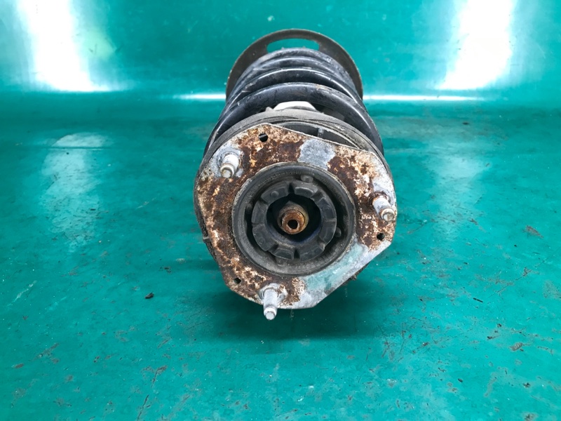 Амортизатор передний левый FIESTA 08-17 Хэтчбек 1.6