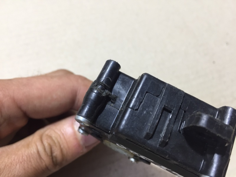 Моторчик заслонки печки LX570 07-15