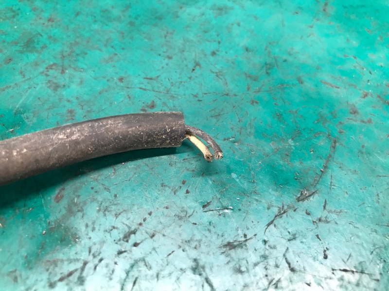 Датчик ABS передний правый AVENGER 07-14 2011 Седан 3.6