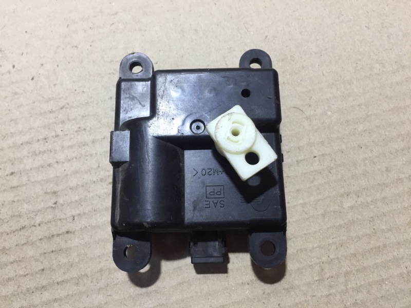 Моторчик заслонки печки NISSAN ALTIMA L32 07-12 27731-EG000 Б/У