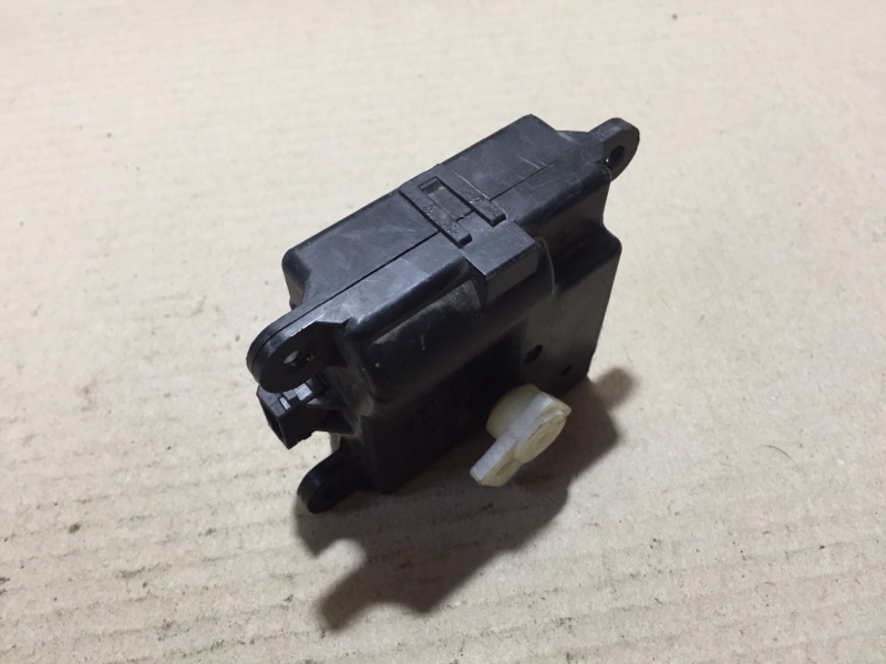 Моторчик заслонки печки NISSAN ALTIMA L32 07-12