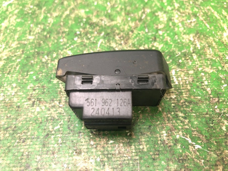 Кнопка центрального замка передняя правая PASSAT B7 11-15 2014 Седан 2.5 CBUA