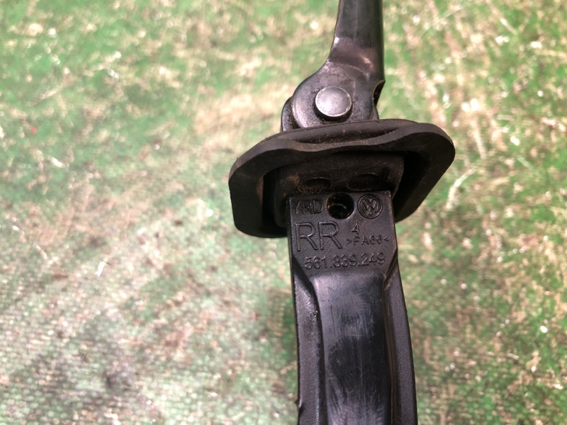 Ограничитель двери задний PASSAT B7 11-15 2014 Седан 2.5 CBUA