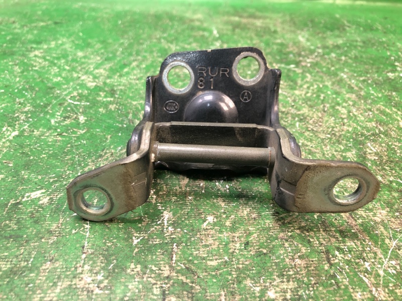 Петля двери верхняя задняя правая SUBARU TRIBECA B10 07-13 2008 Внедорожник 3.6 EZ36 60470AG00A9P Б/У