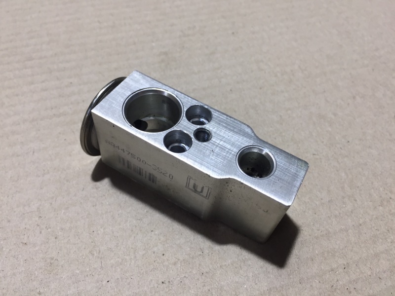 Клапан кондиционера TLX 14-17 2017 Седан 2.4