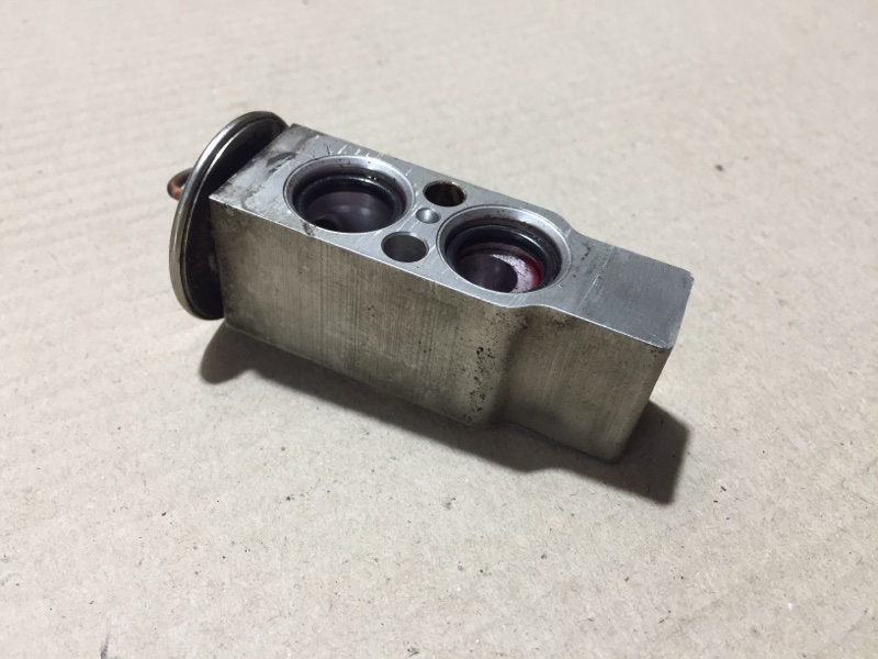 Клапан кондиционера CAMRY 20 96-02