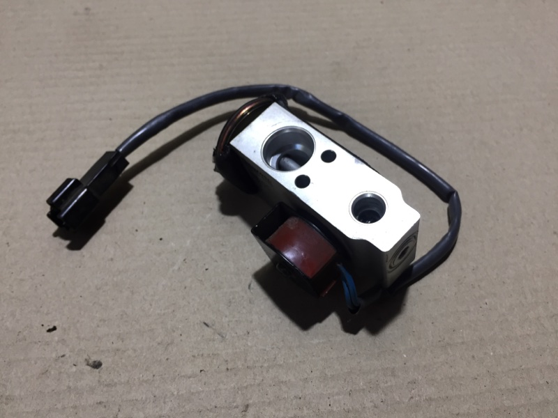 Клапан кондиционера задний GX470 02-09 Клапан кондиционера задний GX470 02-09