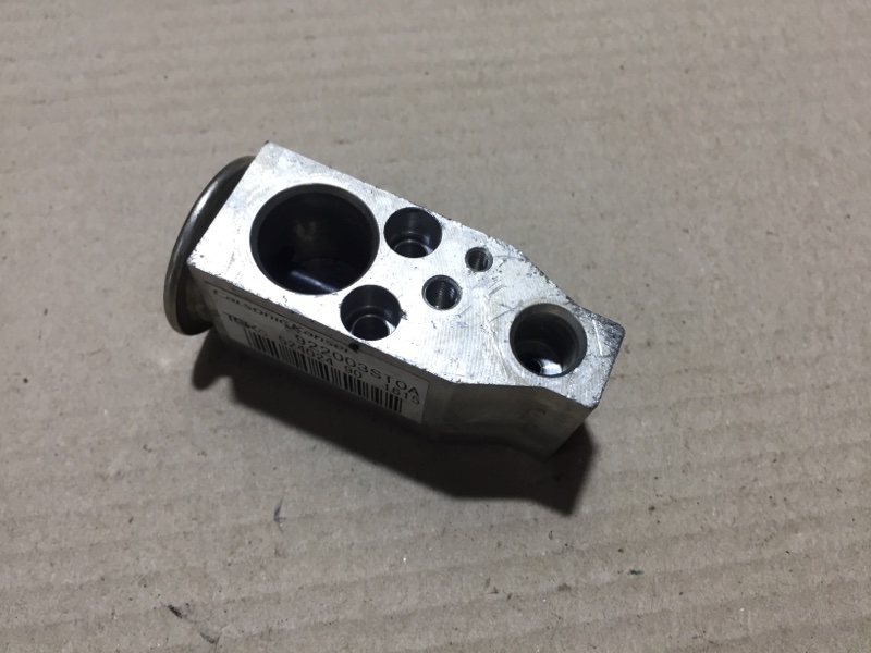 Клапан кондиционера NISSAN X-TRAIL/ROGUE T32 13-20 2.5 QR25DE