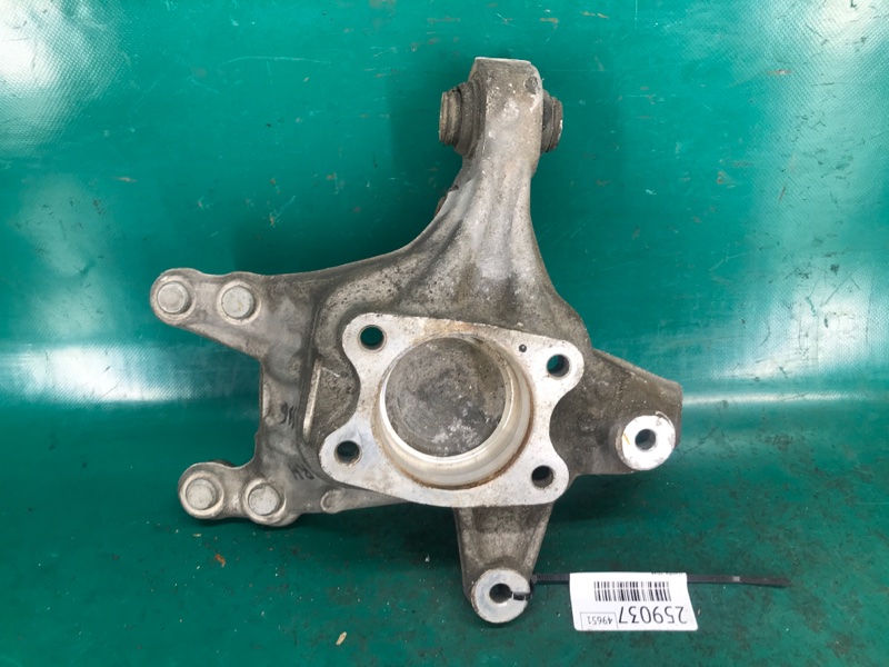 Цапфа правая KIA OPTIMA TF 11-16 2015 Седан 2.4 G4KJ 52720-3Q010 Б/У