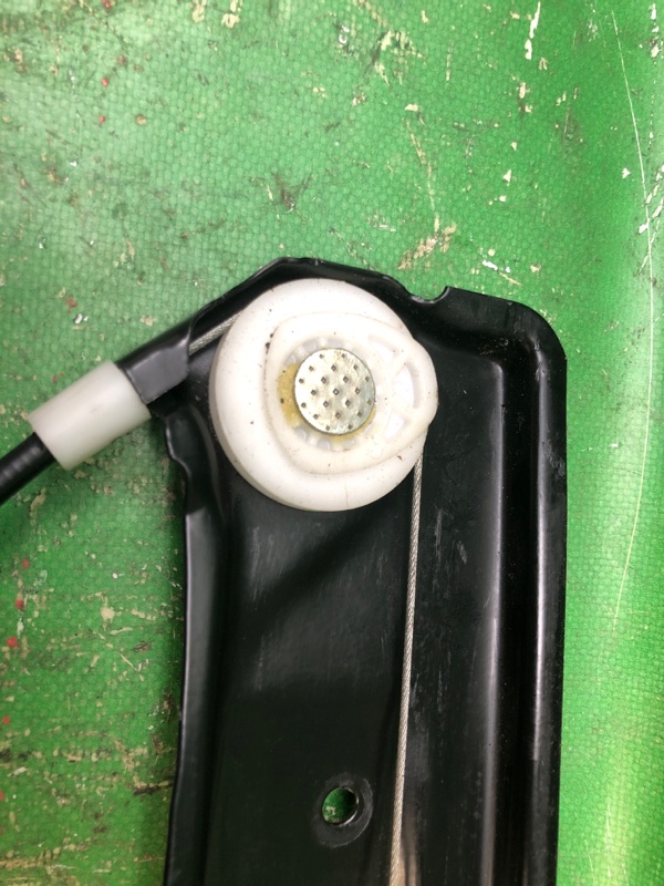 Стеклоподъемник передний правый JOURNEY 08-20