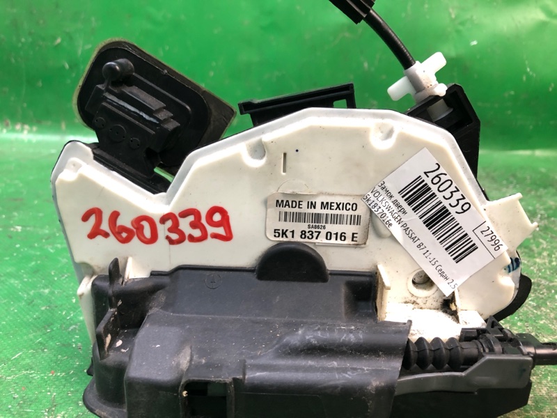 Замок двери передний правый VOLKSWAGEN PASSAT B7 11-15 2014 Седан 2.5 CBUA 5K1 837 016 E Б/У