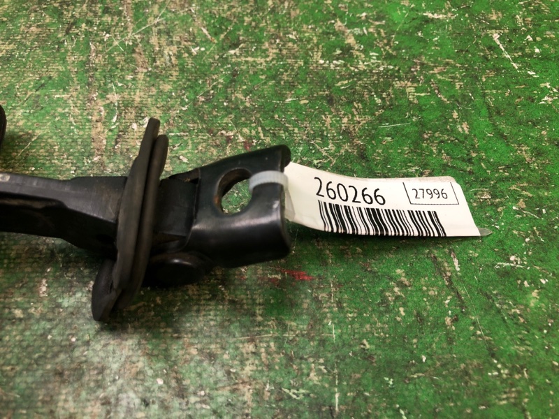 Ограничитель двери задний PASSAT B7 11-15 2014 Седан 2.5 CBUA