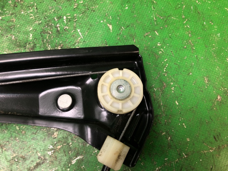 Стеклоподъемник задний правый PASSAT B7 11-15 2014 Седан 2.5 CBUA