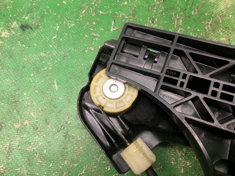 Стеклоподъемник задний правый PASSAT B7 11-15 2014 Седан 2.5 CBUA