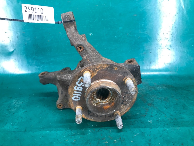 Кулак поворотный левый FIESTA 08-17 Хэтчбек 1.6 Кулак поворотный левый FIESTA 08-17 Хэтчбек 1.6