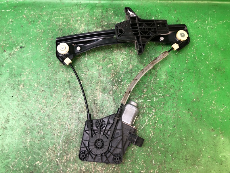 Стеклоподъемник задний левый VOLKSWAGEN PASSAT B7 11-15 Седан 2.5 CBUA