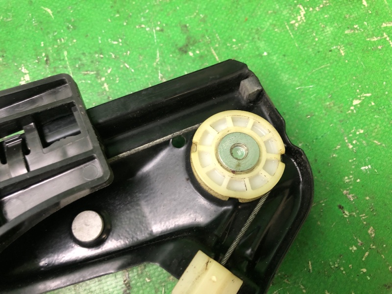 Стеклоподъемник задний левый PASSAT B7 11-15 2014 Седан 2.5 CBUA