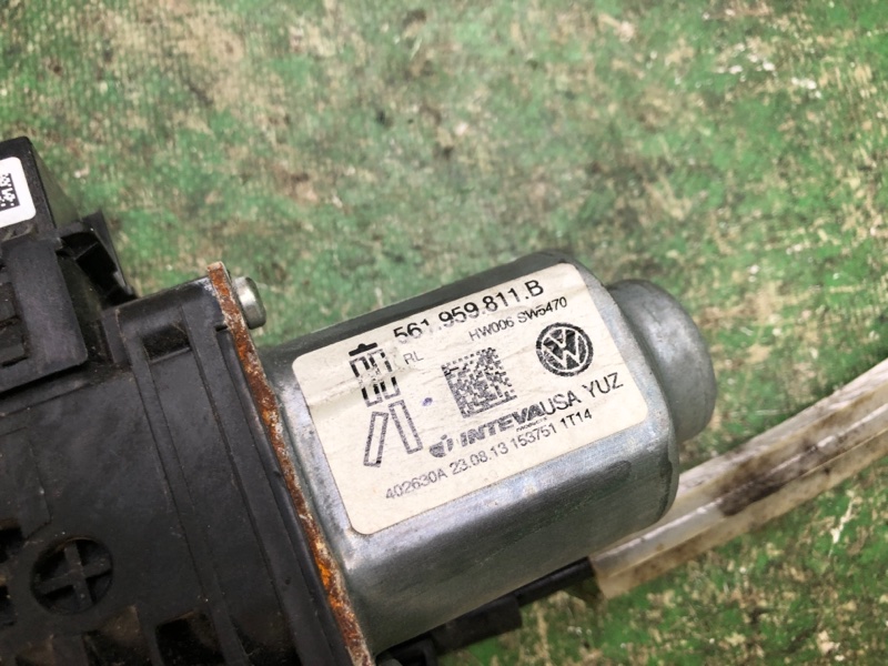 Стеклоподъемник задний левый PASSAT B7 11-15 2014 Седан 2.5 CBUA