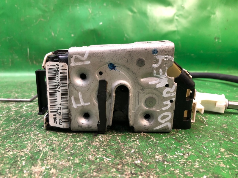 Замок двери передний правый JOURNEY 08-20