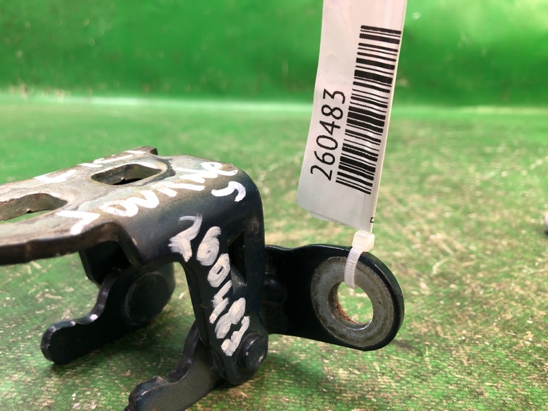 Петля двери верхняя передняя правая JOURNEY 08-20