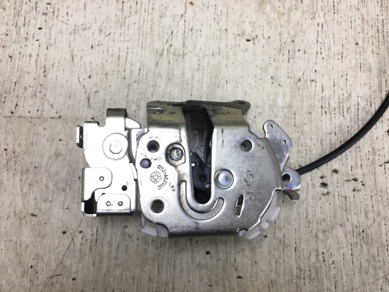 Замок двери боковой правый NV200 USA 13- 2017 M20X 2.0 MR20DE