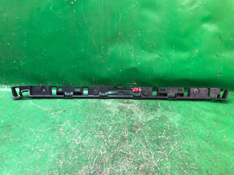 Кронштейн заднего бампера задний VOLKSWAGEN JETTA USA 10-17 CBTA 2.5L