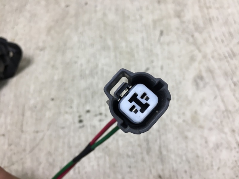 Датчик открытия багажника правый NV200 USA 13- 2017 M20X 2.0 MR20DE