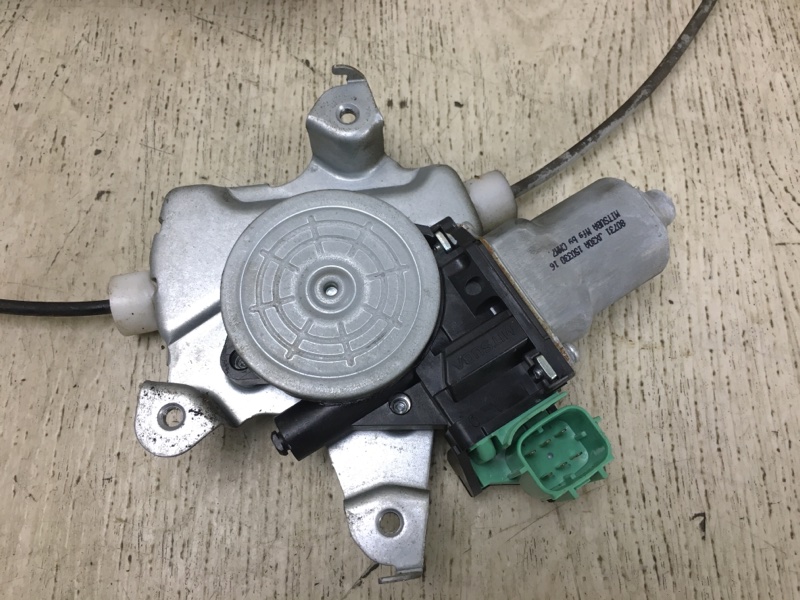 Стеклоподъемник передний левый NV200 USA 13- 2017 M20X 2.0 MR20DE