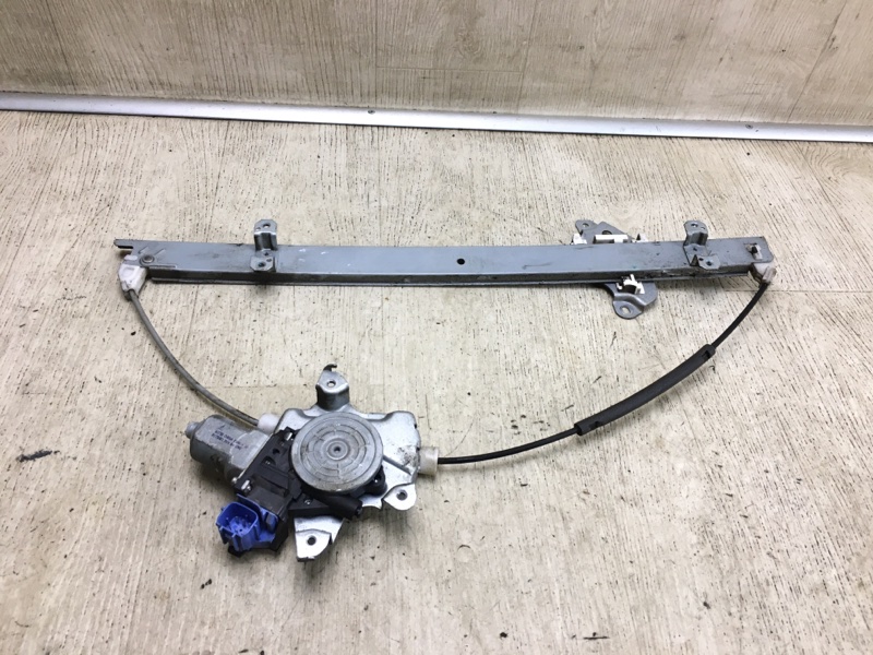 Стеклоподъемник передний правый NISSAN NV200 USA 13- 2017 M20X 2.0 MR20DE 80720-3LM0B Б/У