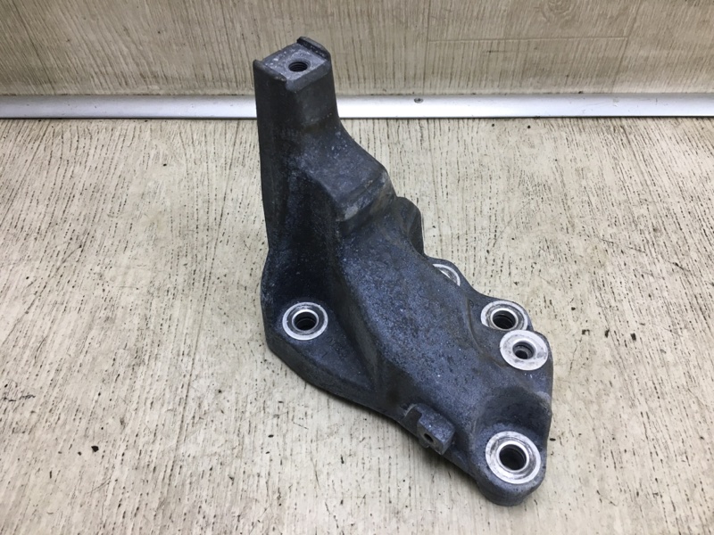 Кронштейн двигателя TLX 14-17 Внедорожник 3.5