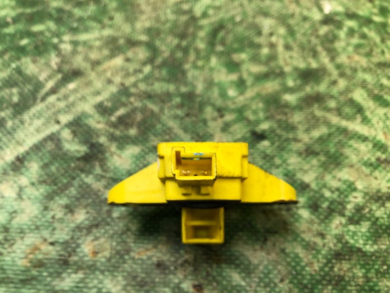 Датчик удара передний правый JOURNEY 08-20