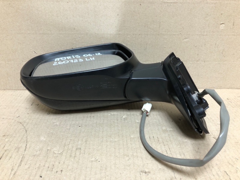 Зеркало левое AURIS 06-12