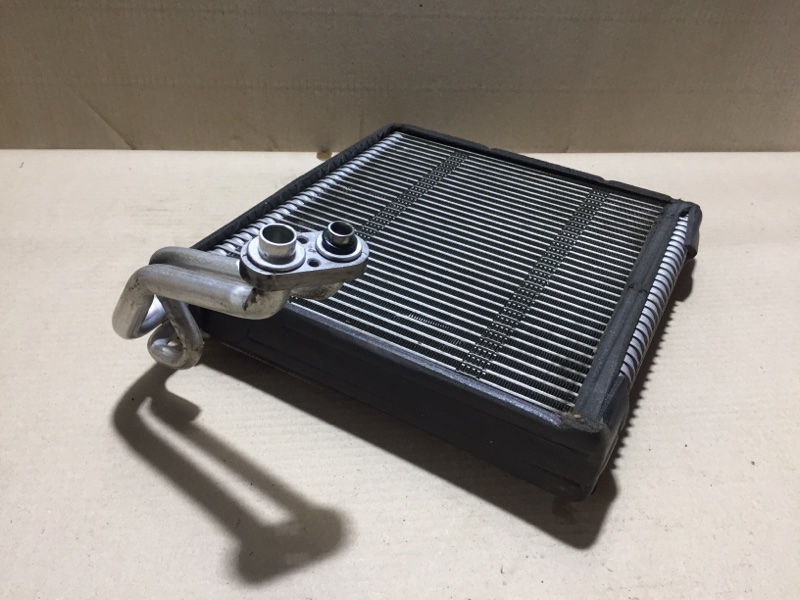 Испаритель кондиционера ALTIMA L33 12-18 L33