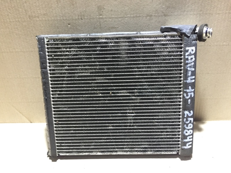 Испаритель кондиционера TOYOTA RAV4 13-19 ASA44 88501-72020 Б/У