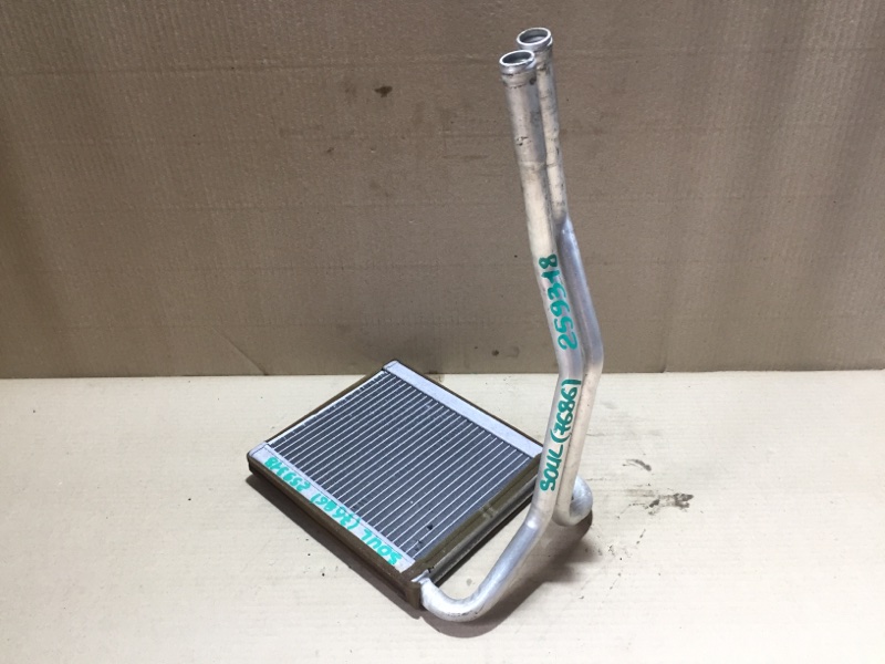 Запчасть радиатор печки KIA SOUL AM 08-13 2012 Хетчбек 2.0 97138-2K000 Б/У Радиатор печки KIA SOUL AM 08-13 2012 Хетчбек 2.0 97138-2K000 Б/У