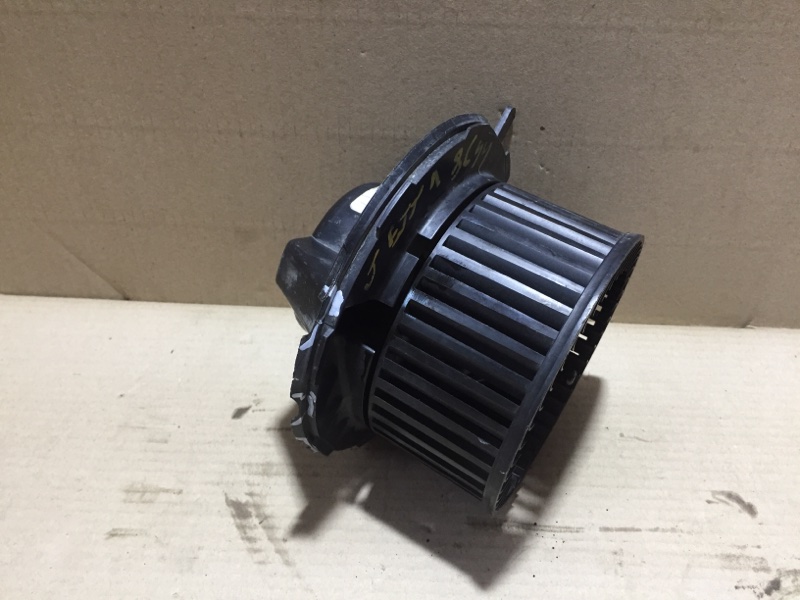 Моторчик печки VOLKSWAGEN JETTA USA 10-17 2013 162 2.0 CBPA 1K1 819 015 C Б/У