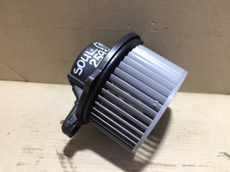 Моторчик печки KIA SOUL AM 08-13 2012 Хетчбек 2.0 97113-2K000 Б/У