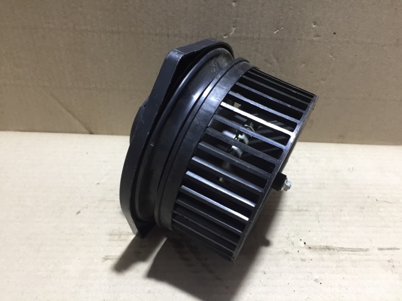 Моторчик печки задний INFINITI QX60/JX35 12-20 27375-3KA0A Б/У