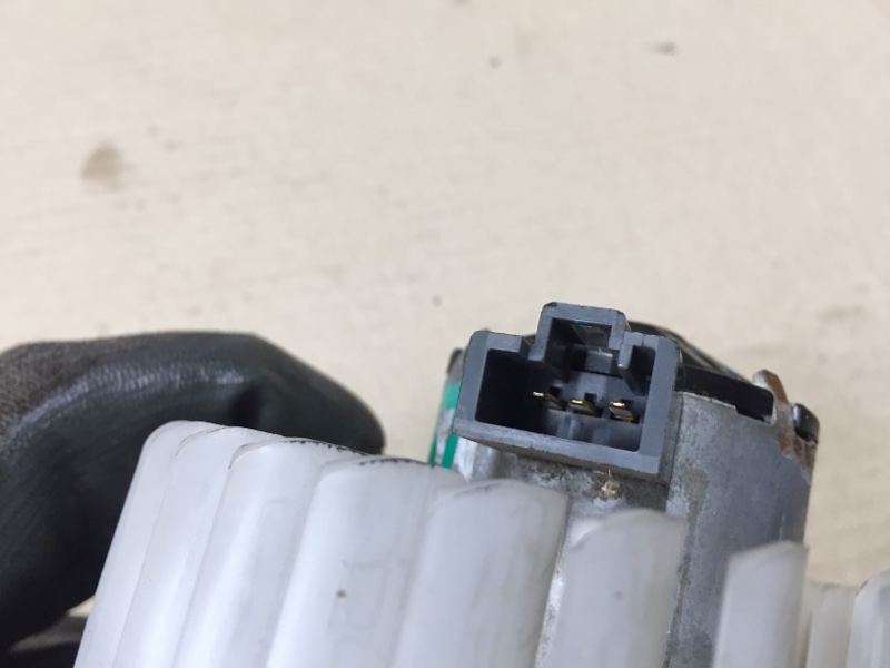 Моторчик печки задний LX470 98-07