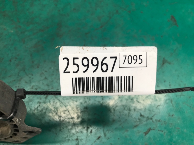 Кронштейн противотуманной фары левый COOPER S CLUBMAN R55 05-14 2007 Хэтчбек 1.6L N16B16