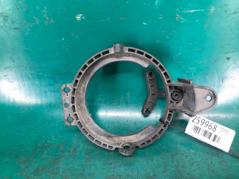 Кронштейн противотуманной фары правый MINI COOPER S CLUBMAN R55 05-14 Хэтчбек 1.6L N16B16