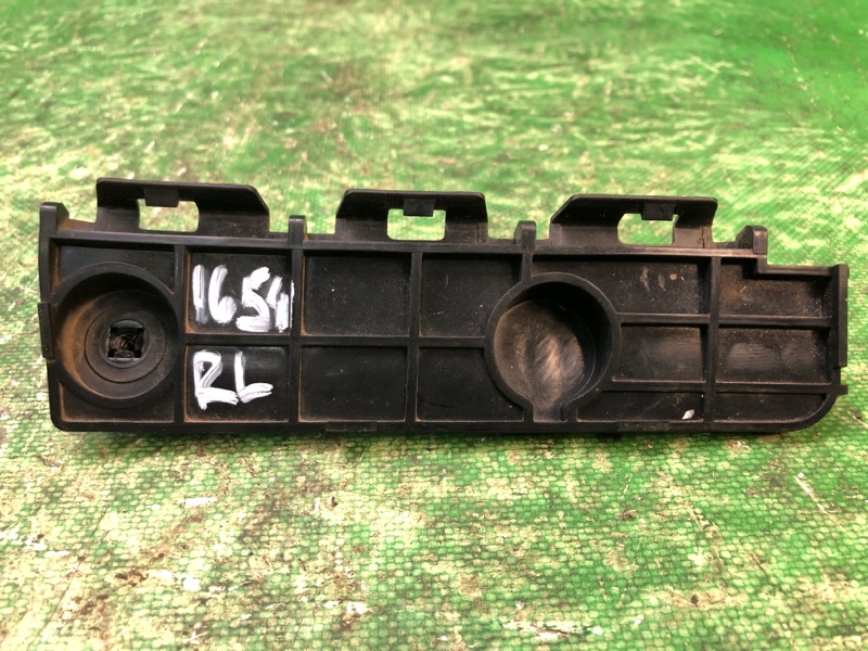 Кронштейн заднего бампера задний левый TOYOTA SIENNA 11-16 2015 Минивэн 3.5L 6 5215808010 Б/У