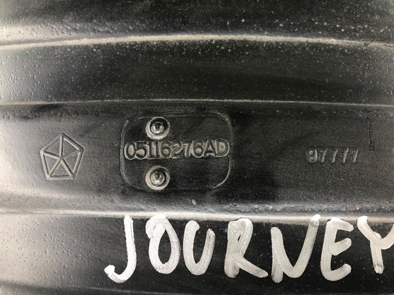 Подкрылок задний правый JOURNEY 08-20 Внедорожник