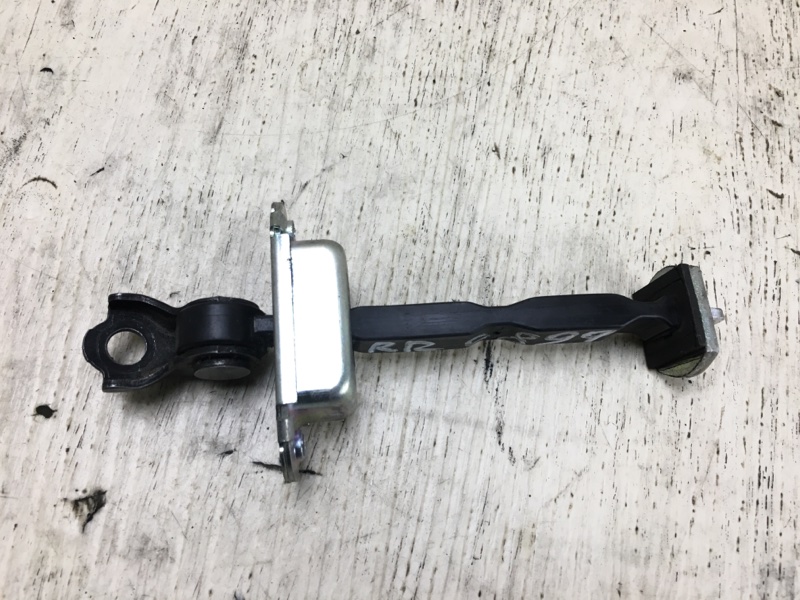 Запчасть ограничитель двери задний NISSAN SENTRA (B16) 06–12 2012 2.0 MR20DE 80430ZT50A Б/У Ограничитель двери задний NISSAN SENTRA (B16) 06–12 2012 2.0 MR20DE 80430ZT50A Б/У