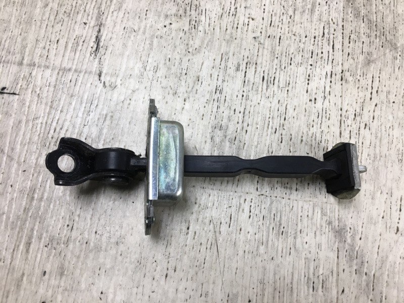 Ограничитель двери NISSAN SENTRA (B16) 06–12 2012 2.0 MR20DE 80430ZT50A Б/У