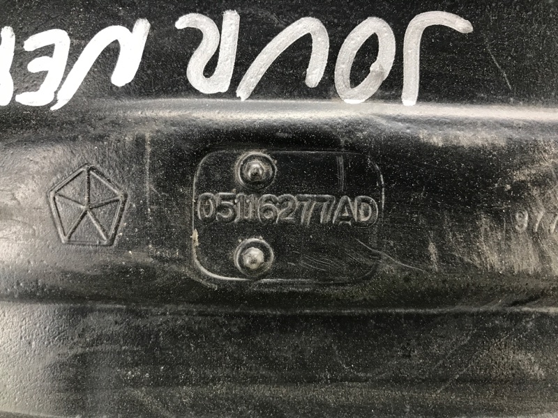 Подкрылок задний левый JOURNEY 08-20 Внедорожник