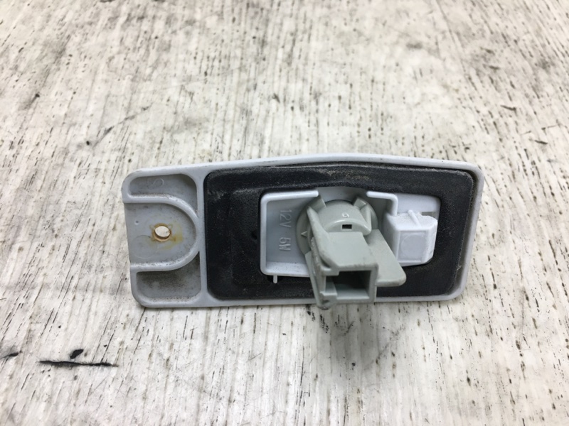 Подсветка номера NISSAN SENTRA (B16) 06–12 2.0 MR20DE Подсветка номера NISSAN SENTRA (B16) 06–12 2.0 MR20DE