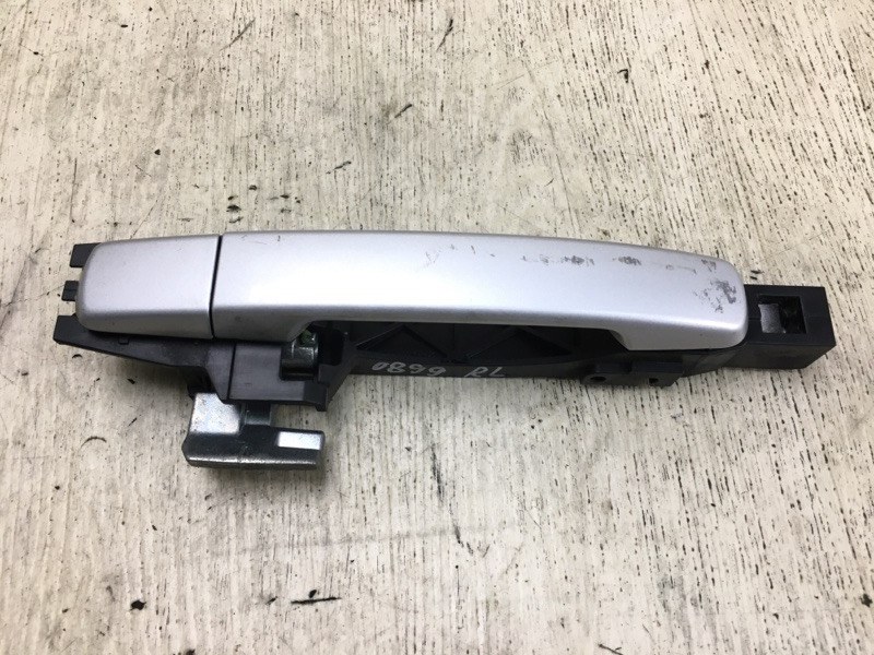 Запчасть ручка двери наружная задняя левая NISSAN SENTRA (B16) 06–12 2012 2.0 MR20DE 82607ET01A Б/У Ручка двери наружная задняя левая NISSAN SENTRA (B16) 06–12 2012 2.0 MR20DE 82607ET01A Б/У