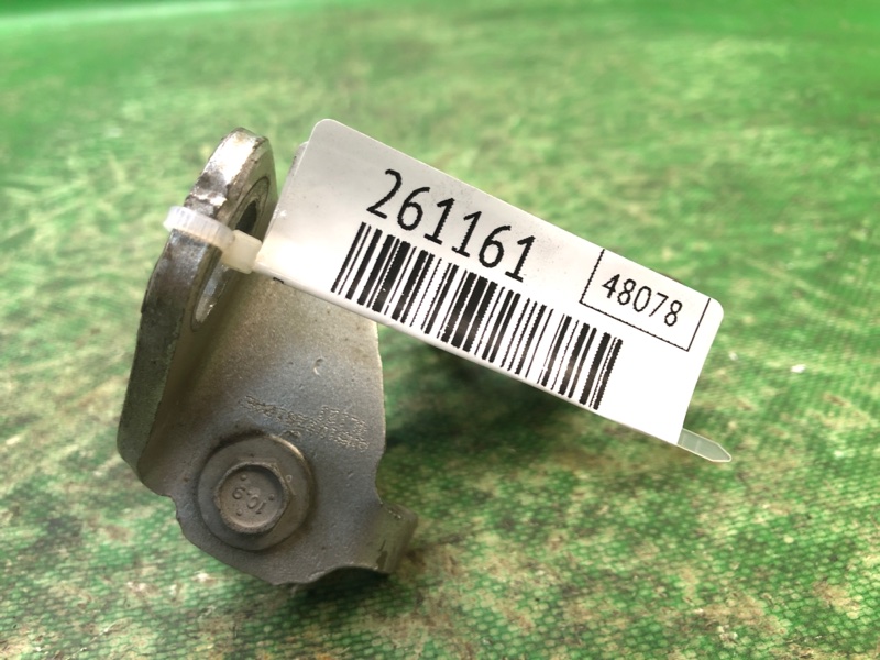 Петля двери нижняя передняя правая FOCUS 10-18 2014 Седан 2.0 XQDA